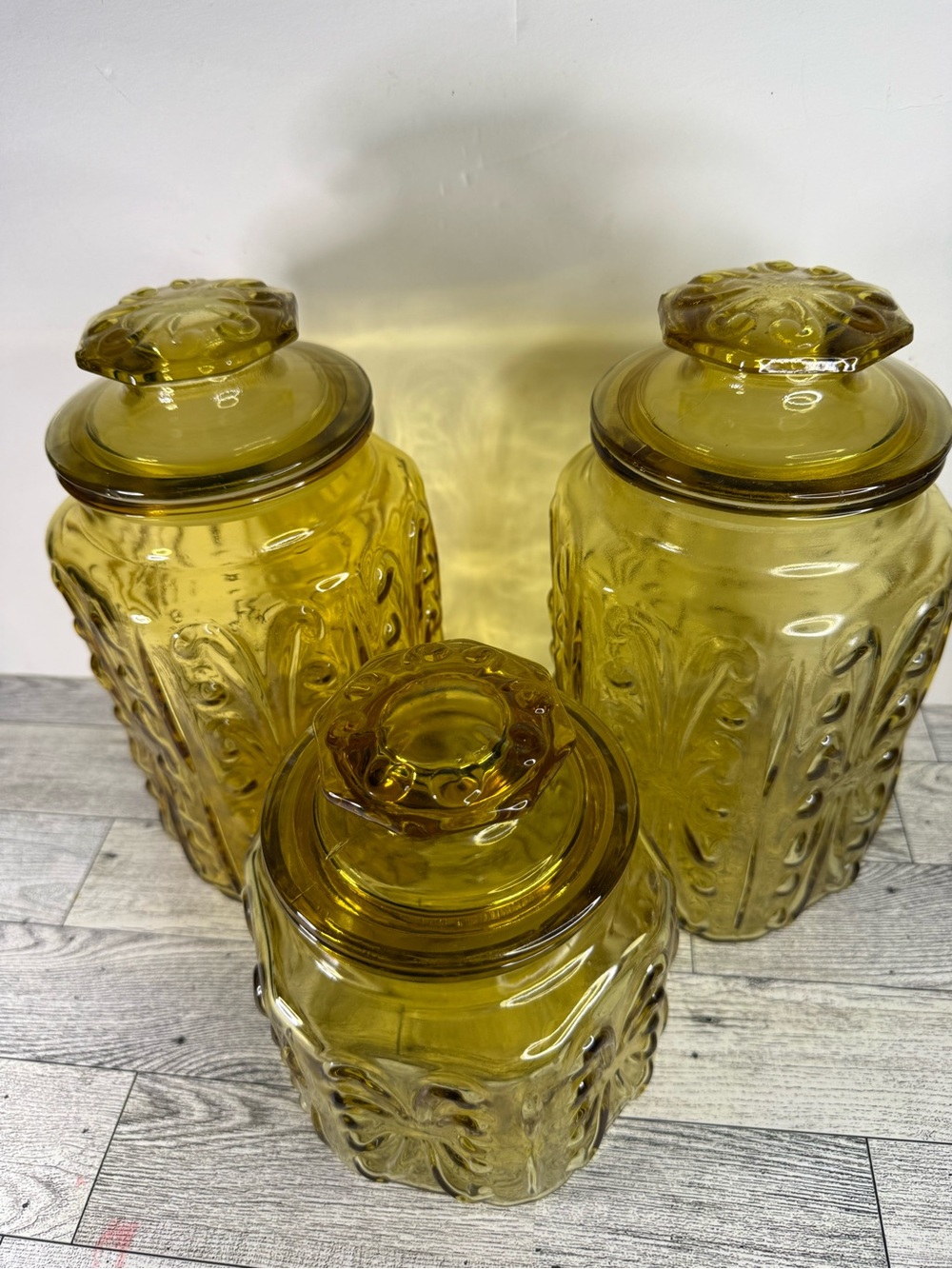 vintage LE Smith Amber Glass Atterbury Scroll canister set of 3 - Picture 2 of 8